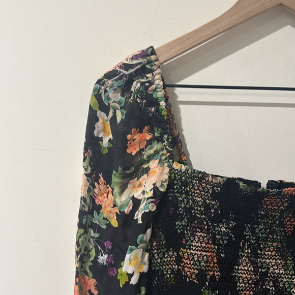 • Alice and Olivia • Women’s  Cooper Floral Mini Dress
Black / Orange / Green 8 - Picture 5 of 6